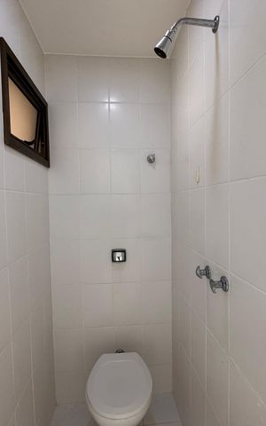 Apartamento à venda com 270m², 4 quartos e 3 vagas Apartamento à venda com 270m², 4 quartos e 3 vagasQuarto