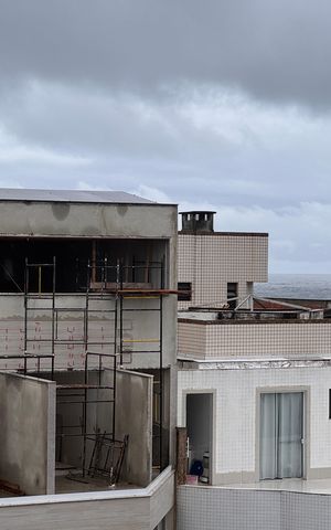 Apartamento à venda com 270m², 4 quartos e 3 vagas Apartamento à venda com 270m², 4 quartos e 3 vagasTerraço