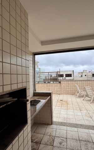 Apartamento à venda com 270m², 4 quartos e 3 vagas Apartamento à venda com 270m², 4 quartos e 3 vagasTerraço
