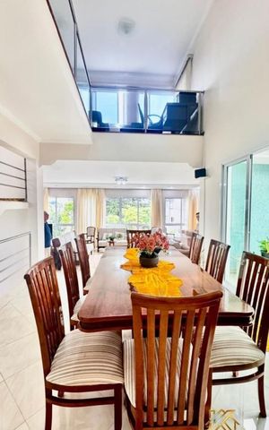 Casa de condomínio à venda com 360m², 4 quartos e 6 vagas