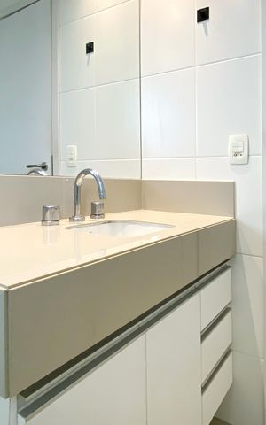 Apartamento à venda com 73m², 2 quartos e 2 vagas Apartamento à venda com 73m², 2 quartos e 2 vagasBanheiro