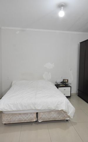 Casa à venda com 156m², 2 quartos e 2 vagas Casa à venda com 156m², 2 quartos e 2 vagasQuarto 1