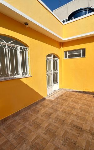 Casa para alugar com 62m², 1 quarto e sem vagaFachada