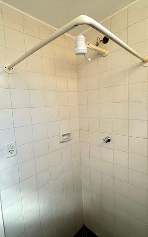 Casa para alugar com 62m², 1 quarto e sem vagaBanheiro