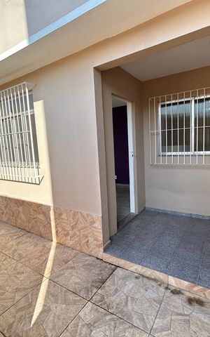 Casa para alugar com 70m², 2 quartos e sem vagaFachada