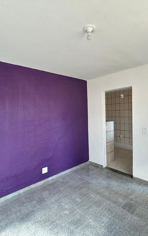 Casa para alugar com 70m², 2 quartos e sem vagaSala