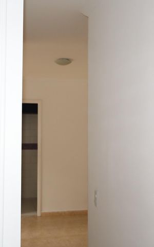 Apartamento à venda com 81m², 2 quartos e 1 vagaCorredor