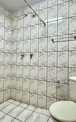 Casa para alugar com 50m², 1 quarto e sem vaga Casa para alugar com 50m², 1 quarto e sem vagaBanheiro