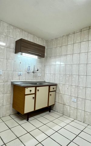 Casa para alugar com 50m², 1 quarto e sem vaga Casa para alugar com 50m², 1 quarto e sem vagaCozinha