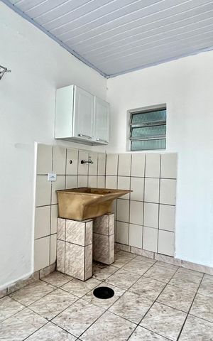 Casa para alugar com 50m², 1 quarto e sem vaga Casa para alugar com 50m², 1 quarto e sem vagaÁrea de Serviço