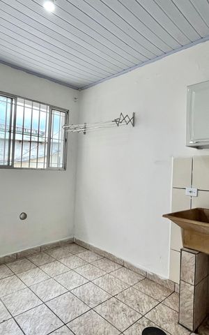 Casa para alugar com 50m², 1 quarto e sem vaga Casa para alugar com 50m², 1 quarto e sem vagaÁrea de Serviço