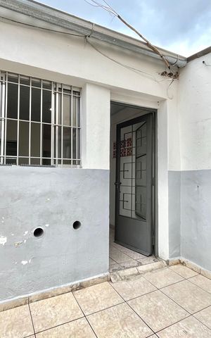 Casa para alugar com 50m², 1 quarto e sem vaga Casa para alugar com 50m², 1 quarto e sem vagaFachada