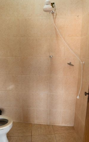 Casa à venda com 330m², 3 quartos e 6 vagas Casa à venda com 330m², 3 quartos e 6 vagasBanheiro