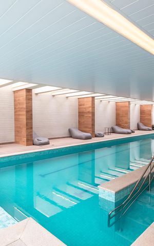 Apartamento à venda com 75m², 2 quartos e 2 vagas Apartamento à venda com 75m², 2 quartos e 2 vagasÁrea comum - Piscina