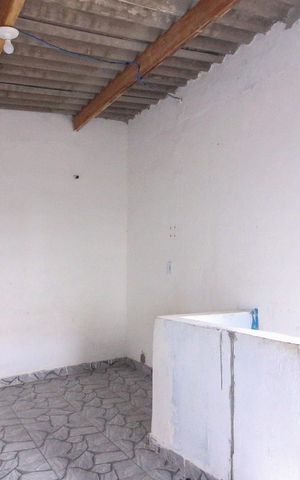 Casa para alugar com 50m², 2 quartos e sem vaga