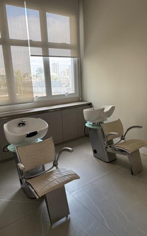 Apartamento à venda com 67m², 2 quartos e 1 vaga Apartamento à venda com 67m², 2 quartos e 1 vagaÁrea externa