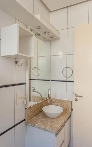 Apartamento para alugar com 54m², 2 quartos e 1 vaga Apartamento para alugar com 54m², 2 quartos e 1 vagaBanheiro