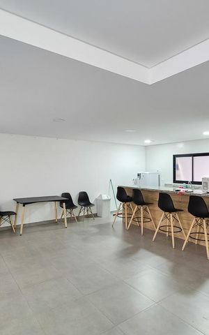 Apartamento à venda com 65m², 2 quartos e 2 vagas Apartamento à venda com 65m², 2 quartos e 2 vagasSalão de Festas