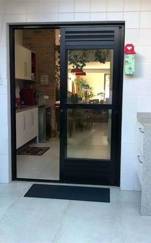 Casa de condomínio à venda com 460m², 9 quartos e 6 vagas