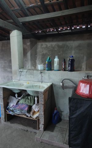 Casa à venda com 180m², 3 quartos e 2 vagasTerraço e Area de Serviço