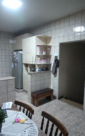 Casa à venda com 180m², 3 quartos e 2 vagasCozinha