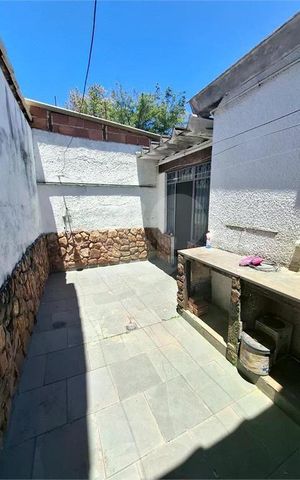 Casa à venda com 150m², 3 quartos e 2 vagas