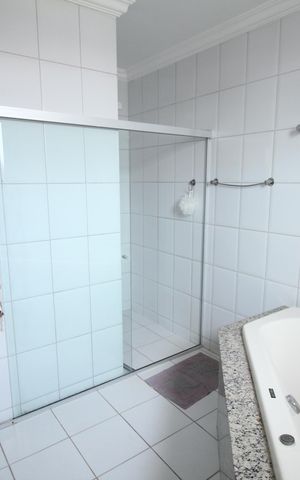Apartamento à venda com 239m², 4 quartos e 2 vagasSuite Quarto 4