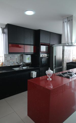 Apartamento à venda com 239m², 4 quartos e 2 vagasCozinha