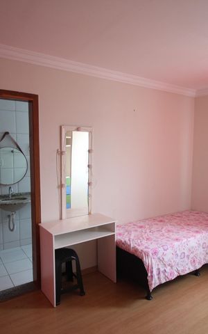 Apartamento à venda com 239m², 4 quartos e 2 vagasQuarto 1