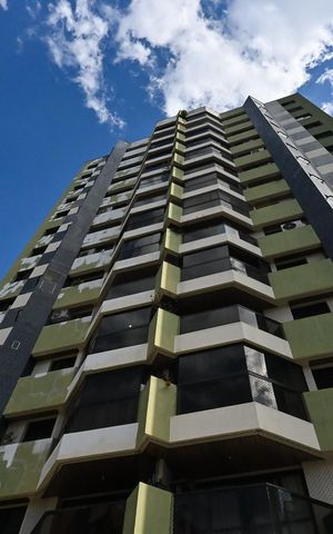 Apartamento para alugar com 98m², 3 quartos e 1 vagaFachada
