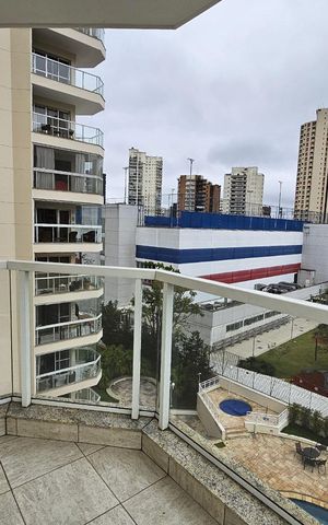 Apartamento à venda com 224m², 4 quartos e 3 vagas Apartamento à venda com 224m², 4 quartos e 3 vagasVaranda da Sala