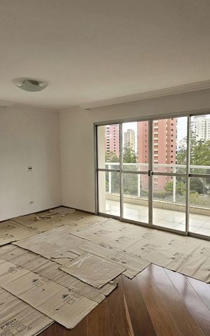 Apartamento à venda com 224m², 4 quartos e 3 vagas Apartamento à venda com 224m², 4 quartos e 3 vagasSala