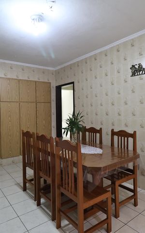 Casa à venda com 200m², 2 quartos e 1 vaga Casa à venda com 200m², 2 quartos e 1 vagaCozinha