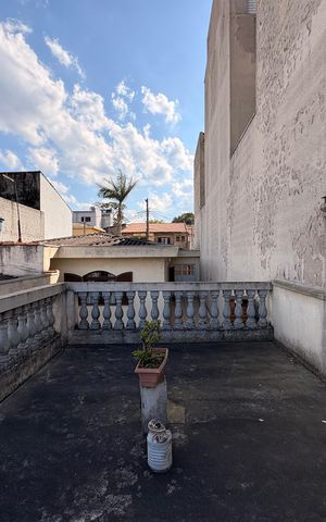 Casa à venda com 200m², 2 quartos e 1 vaga Casa à venda com 200m², 2 quartos e 1 vagaLaje