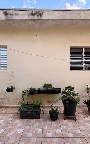 Casa à venda com 200m², 2 quartos e 1 vaga Casa à venda com 200m², 2 quartos e 1 vagaEdícula