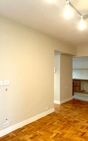 Apartamento à venda com 45m², 1 quarto e 1 vaga Apartamento à venda com 45m², 1 quarto e 1 vagaSala