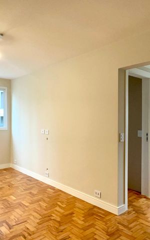 Apartamento à venda com 45m², 1 quarto e 1 vaga Apartamento à venda com 45m², 1 quarto e 1 vagaSala