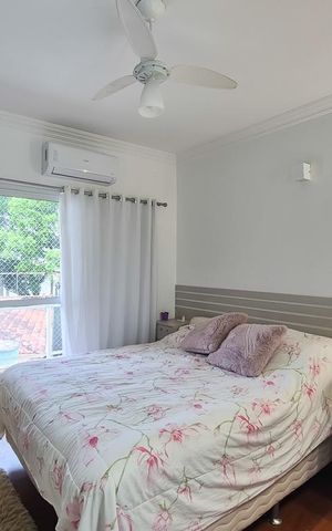 Casa à venda com 350m², 3 quartos e 5 vagas Casa à venda com 350m², 3 quartos e 5 vagasSuíte