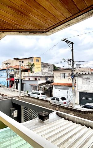 Casa para alugar com 88m², 2 quartos e 2 vagas Casa para alugar com 88m², 2 quartos e 2 vagasVaranda