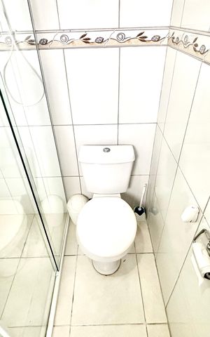 Casa para alugar com 88m², 2 quartos e 2 vagas Casa para alugar com 88m², 2 quartos e 2 vagasBanheiro da Suíte 1