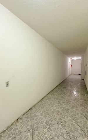 Apartamento para alugar com 58m², 2 quartos e 1 vagaHall social