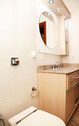Casa de condomínio para alugar com 230m², 3 quartos e 2 vagasBanheiro 1 Quarto Suíte 1