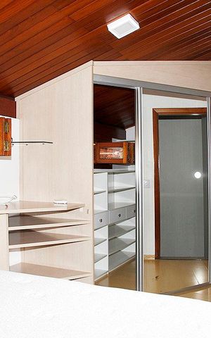 Casa de condomínio para alugar com 230m², 3 quartos e 2 vagasQuarto 1 Suíte