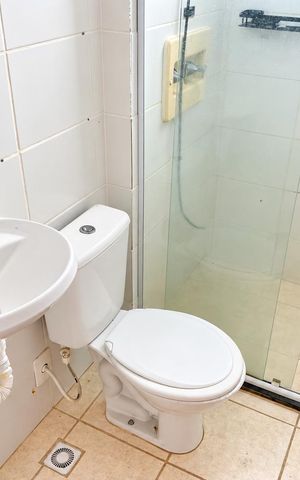 Apartamento para alugar com 52m², 2 quartos e 1 vaga Apartamento para alugar com 52m², 2 quartos e 1 vagaBanheiro social
