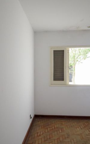 Casa à venda com 340m², 4 quartos e 7 vagas Casa à venda com 340m², 4 quartos e 7 vagasQuarto de Serviço 2