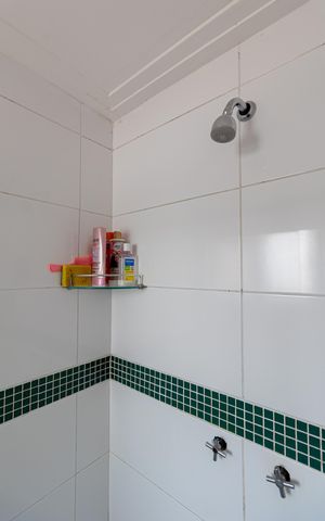 Apartamento à venda com 82m², 2 quartos e 1 vaga Apartamento à venda com 82m², 2 quartos e 1 vagaBanheiro Suíte