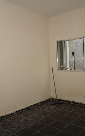 Casa para alugar com 70m², 2 quartos e sem vagaSala