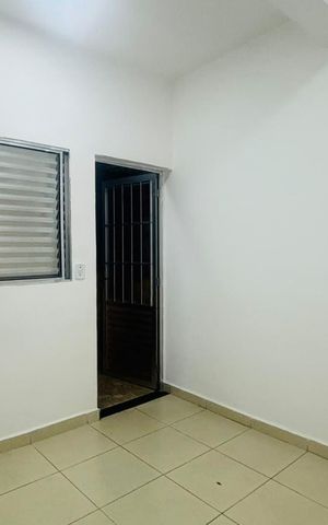 Casa para alugar com 35m², 1 quarto e sem vaga