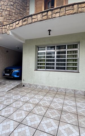 Casa à venda com 380m², 5 quartos e 2 vagas Casa à venda com 380m², 5 quartos e 2 vagasGaragem