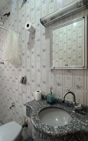 Casa à venda com 380m², 5 quartos e 2 vagas Casa à venda com 380m², 5 quartos e 2 vagasBanheiro 1